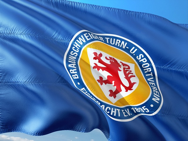 现代足坛愈 现代足坛愈